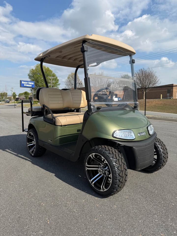 2020 EZGO RXV Elite Lithium Ion Golf Cart
