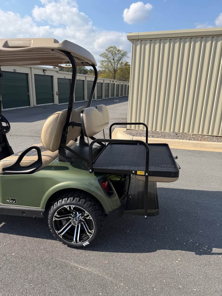 2020 EZGO RXV Elite Lithium Ion Golf Cart