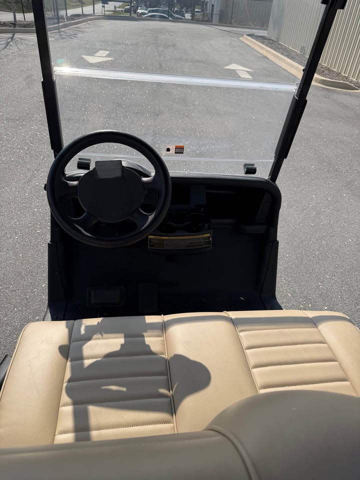 2020 EZGO RXV Elite Lithium Ion Golf Cart