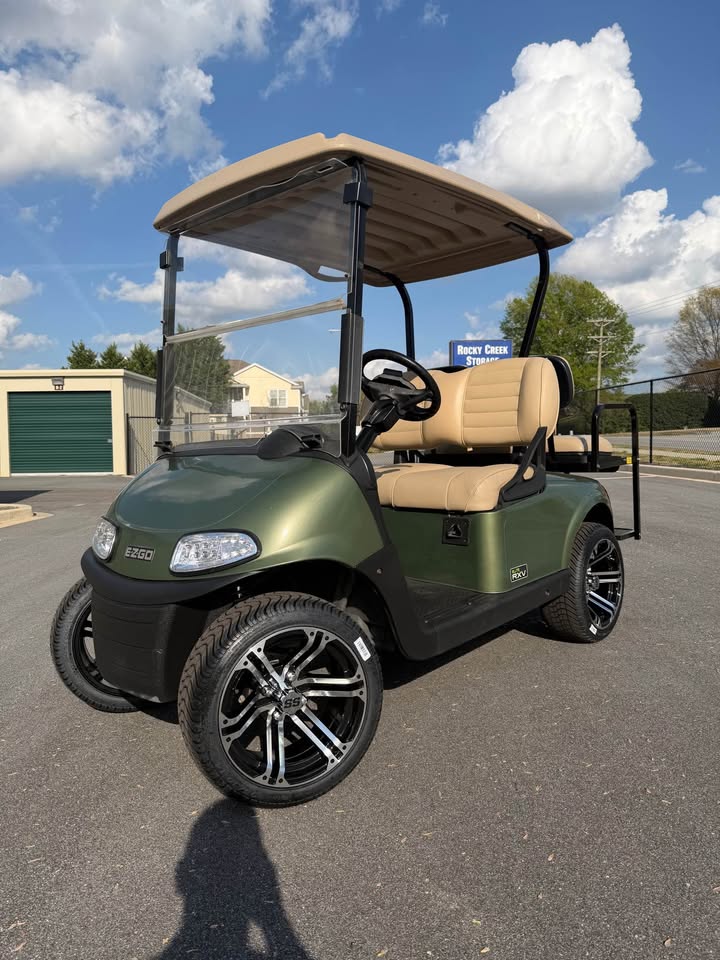 2020 EZGO RXV Elite Lithium Ion Golf Cart