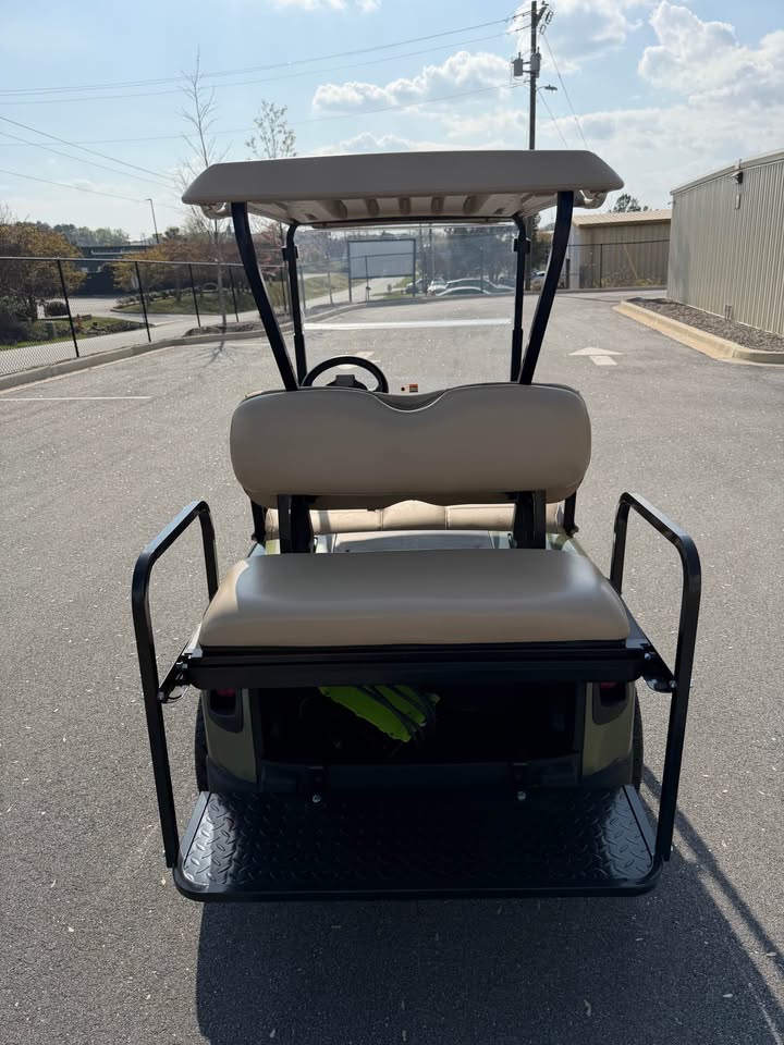 2020 EZGO RXV Elite Lithium Ion Golf Cart