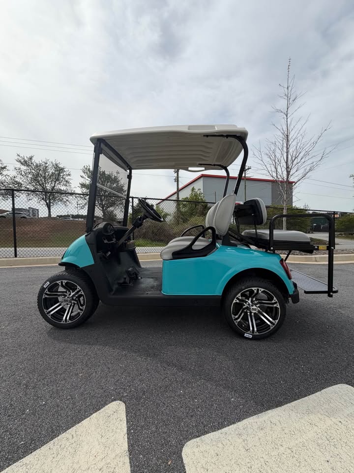 2021 EZGO RXV Elite Lithium Ion Golf Cart