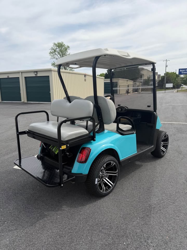 2021 EZGO RXV Elite Lithium Ion Golf Cart