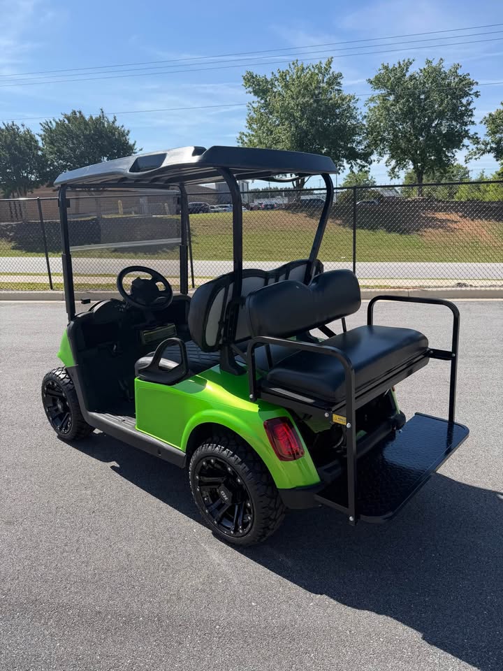 2020 EZGO RXV Elite Lithium Ion Golf Cart