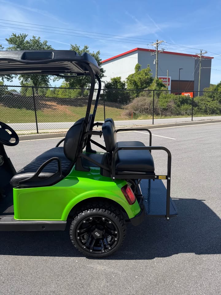 2020 EZGO RXV Elite Lithium Ion Golf Cart