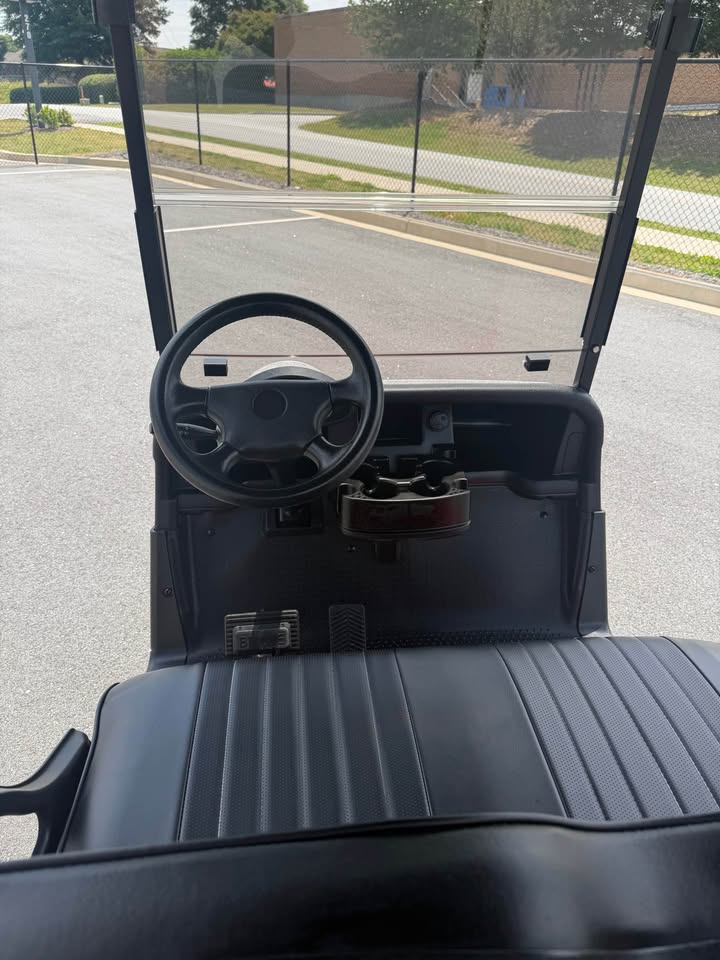 2020 EZGO RXV Elite Lithium Ion Golf Cart