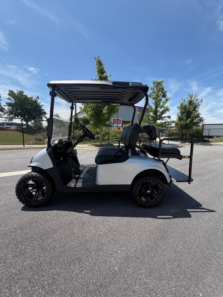 2020 EZGO RXV Elite Lithium Ion Golf Cart