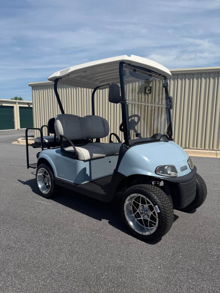 2022 EZGO RXV Elite Lithium Ion Golf Cart