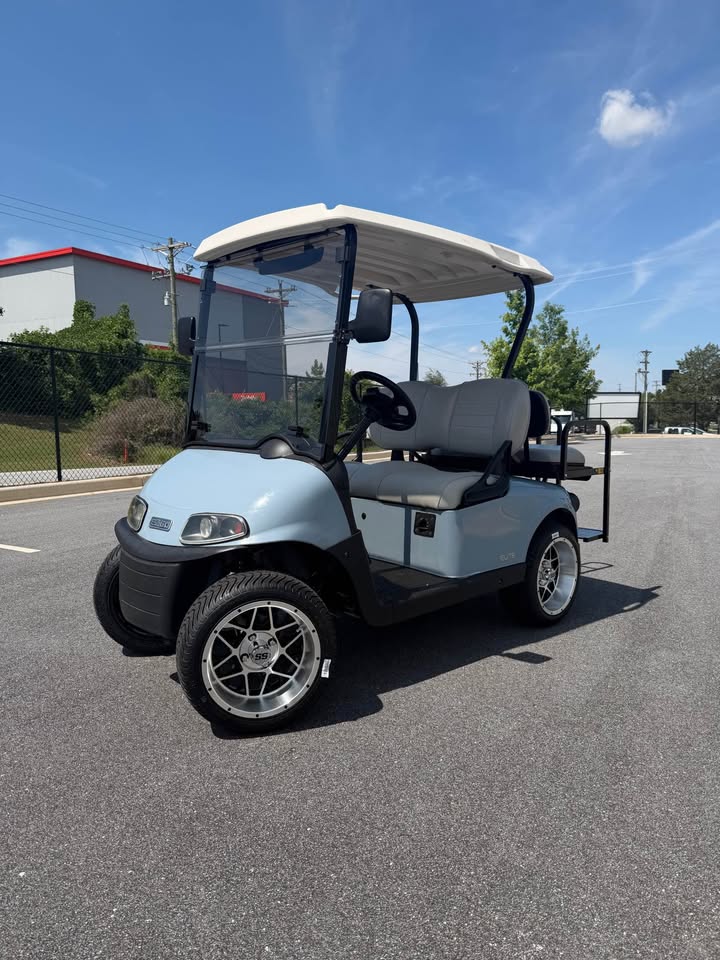 2022 EZGO RXV Elite Lithium Ion Golf Cart