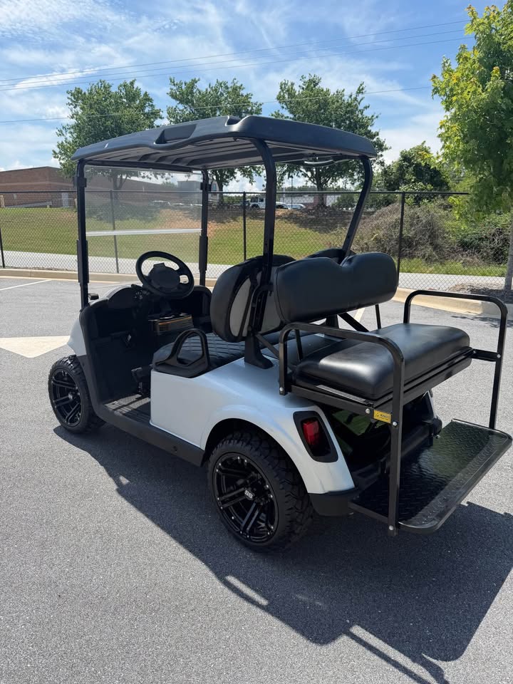 2020 EZGO RXV Elite Lithium Ion Golf Cart