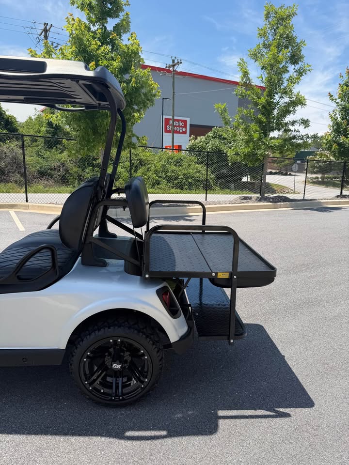 2020 EZGO RXV Elite Lithium Ion Golf Cart