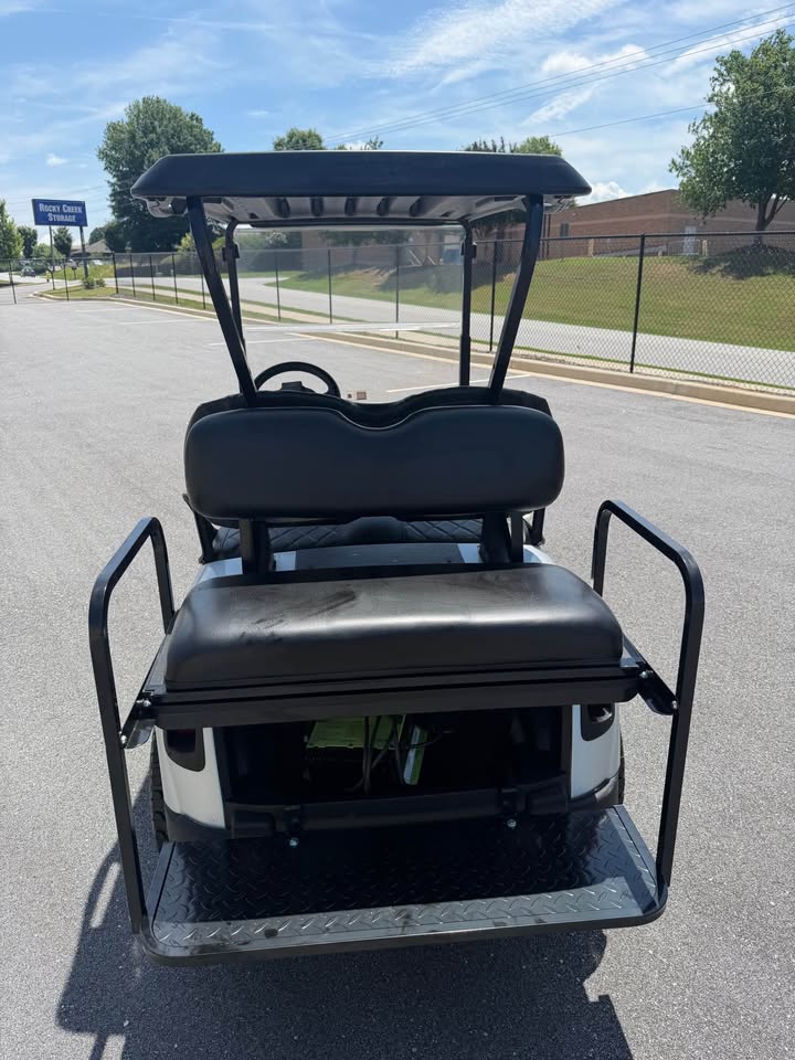 2020 EZGO RXV Elite Lithium Ion Golf Cart