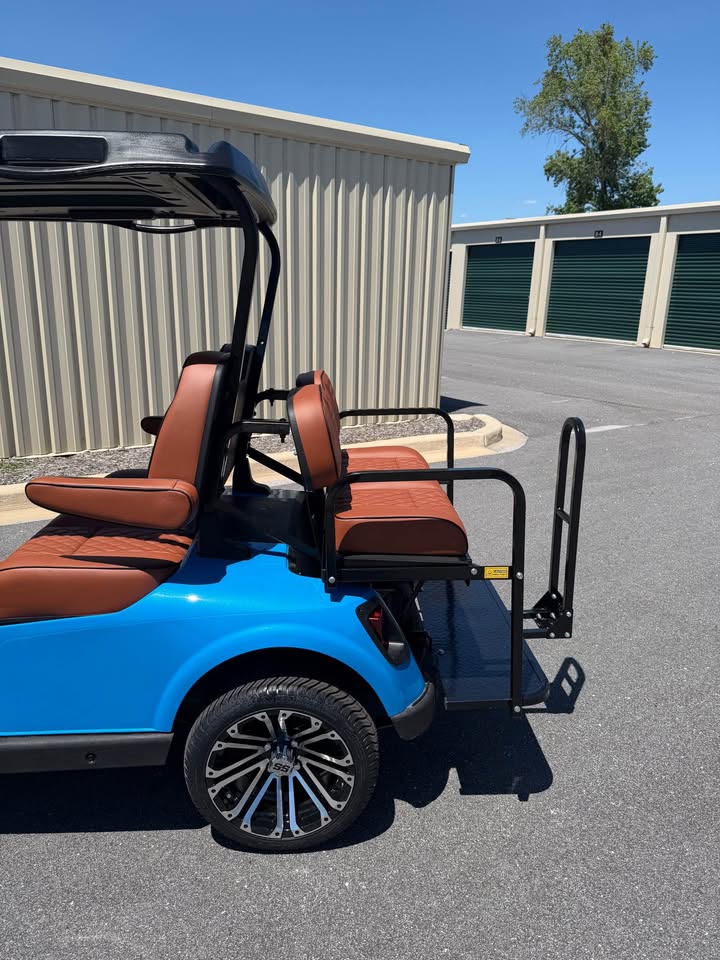 2020 EZGO RXV Elite Lithium Ion Golf Cart