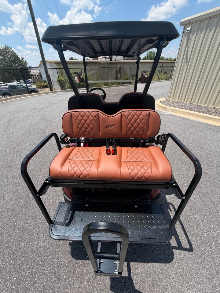 EZGO RXV Elite Lithium Ion Golf Cart
