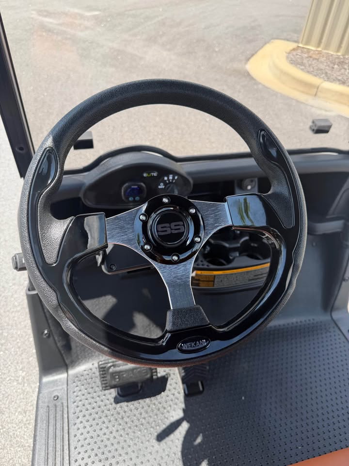 EZGO RXV Elite Lithium Ion Golf Cart