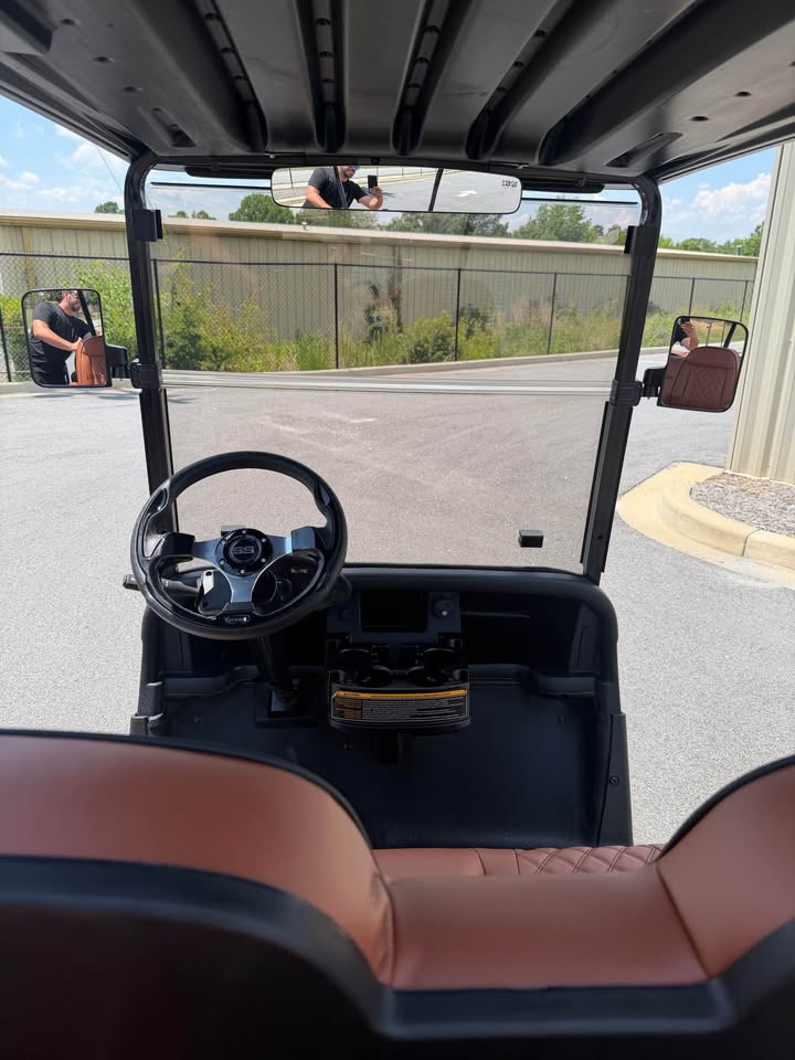 EZGO RXV Elite Lithium Ion Golf Cart