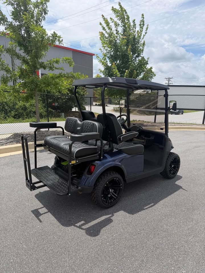 2020 EZGO RXV Elite Lithium Ion Golf Cart