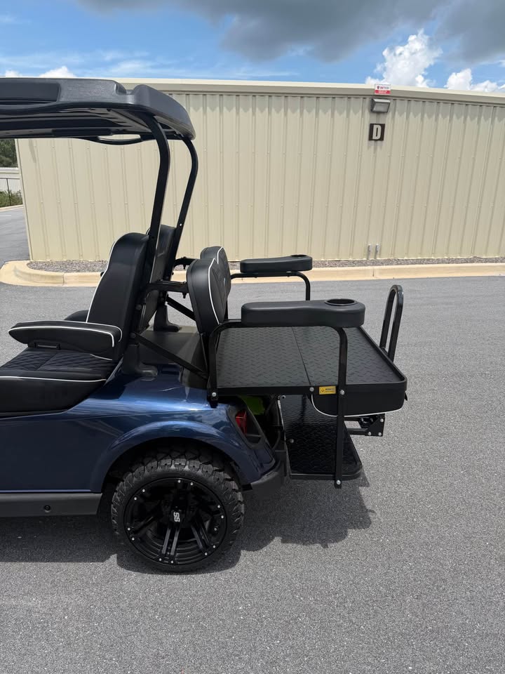 2020 EZGO RXV Elite Lithium Ion Golf Cart