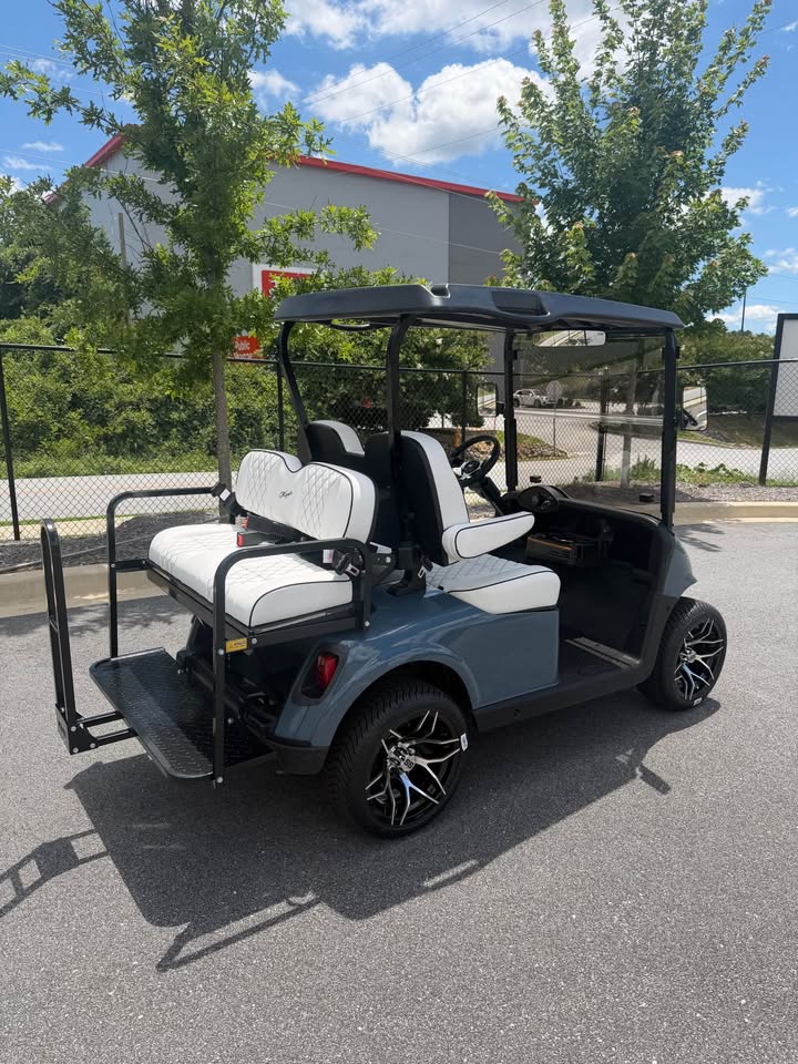 2021 EZGO RXV Elite Lithium Ion Golf Cart