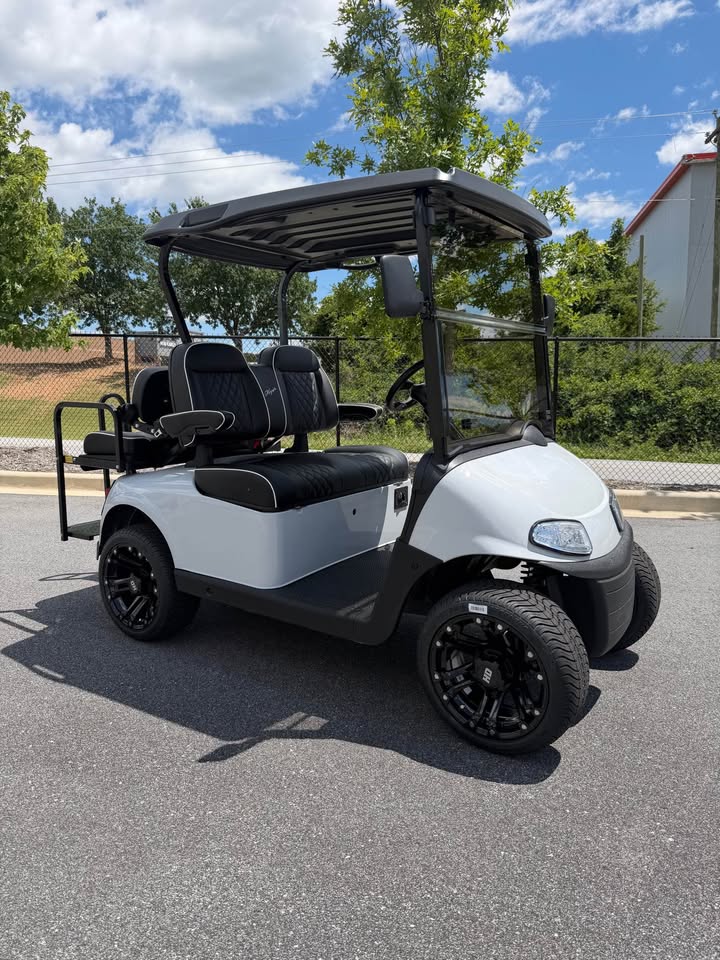 2021 EZGO RXV Elite Lithium Ion Golf Cart
