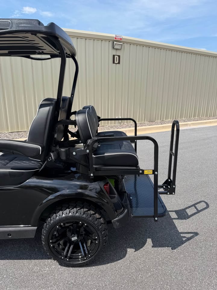 2021 EZGO RXV Elite Lithium Ion Golf Cart