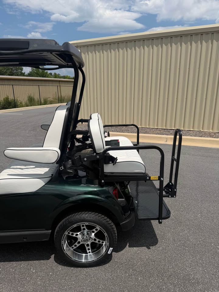 2021 EZGO RXV Elite Lithium Ion Golf Cart
