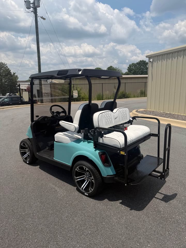 2021 EZGO RXV Elite Lithium Ion Golf Cart