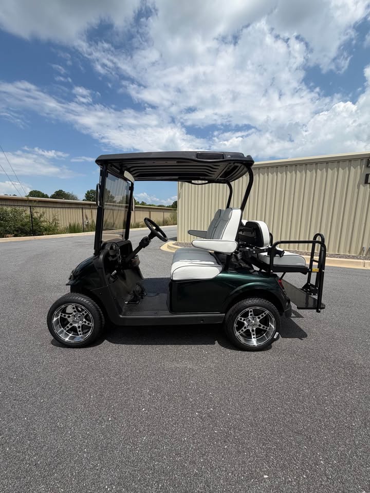 2021 EZGO RXV Elite Lithium Ion Golf Cart