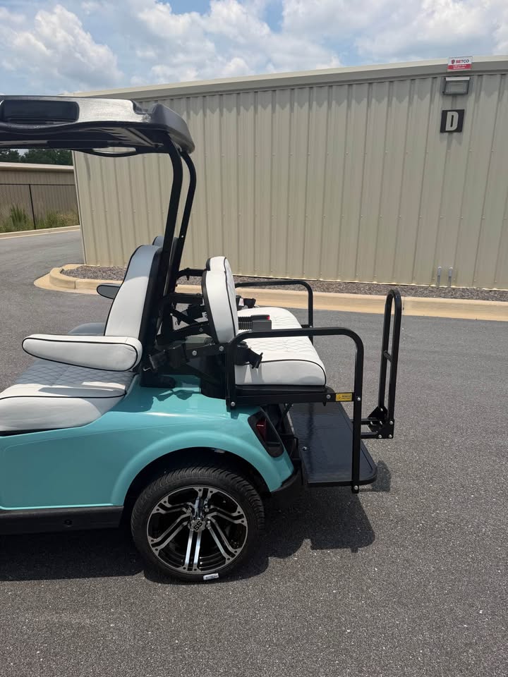 2021 EZGO RXV Elite Lithium Ion Golf Cart