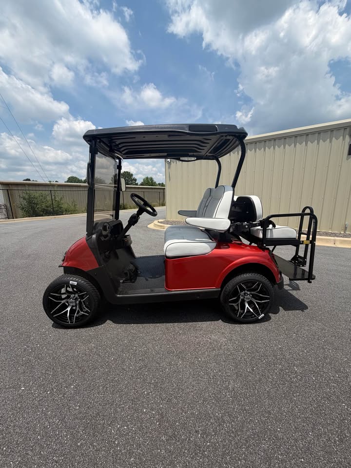 2021 EZGO RXV Elite Lithium Ion Golf Cart