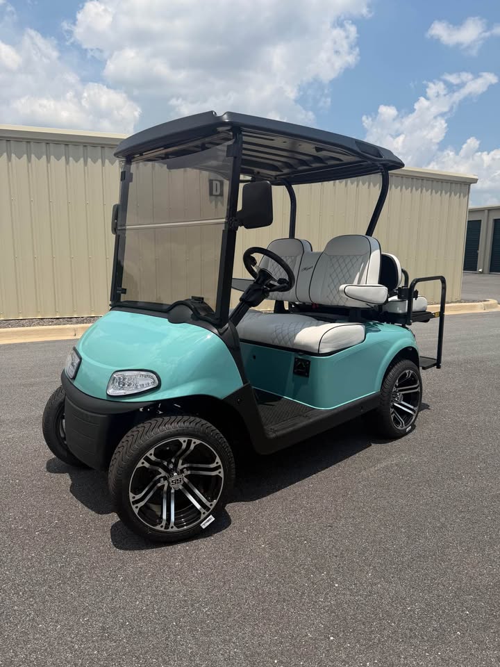 2021 EZGO RXV Elite Lithium Ion Golf Cart