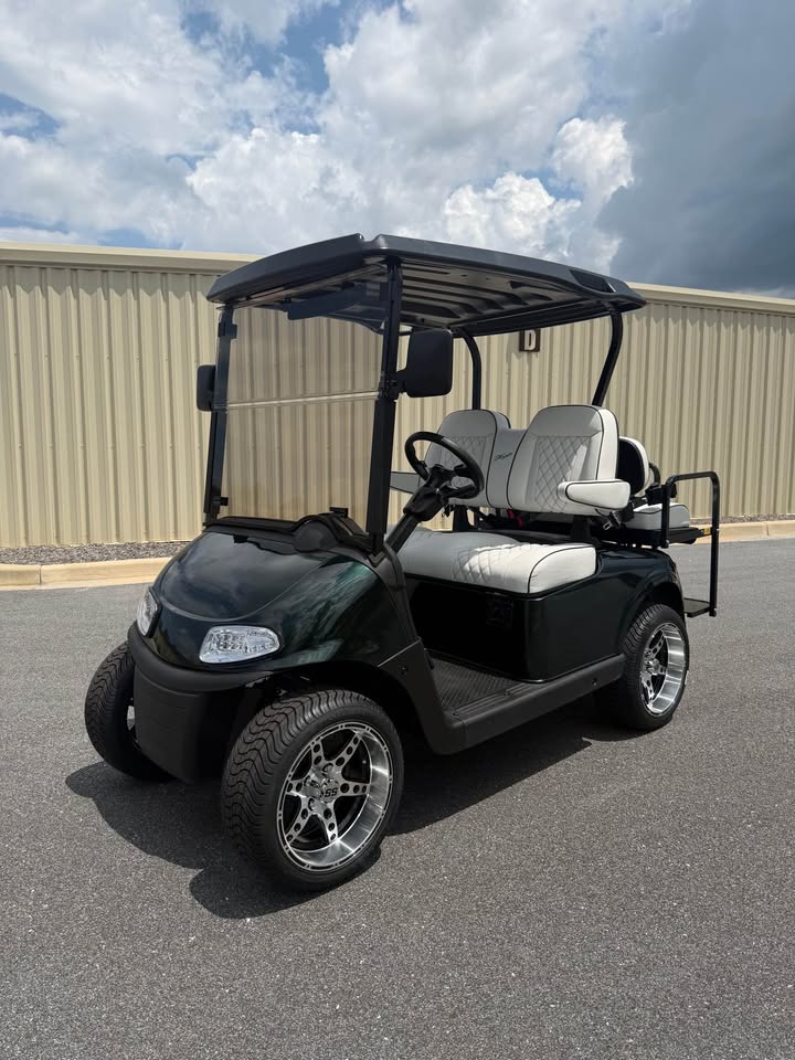 2021 EZGO RXV Elite Lithium Ion Golf Cart