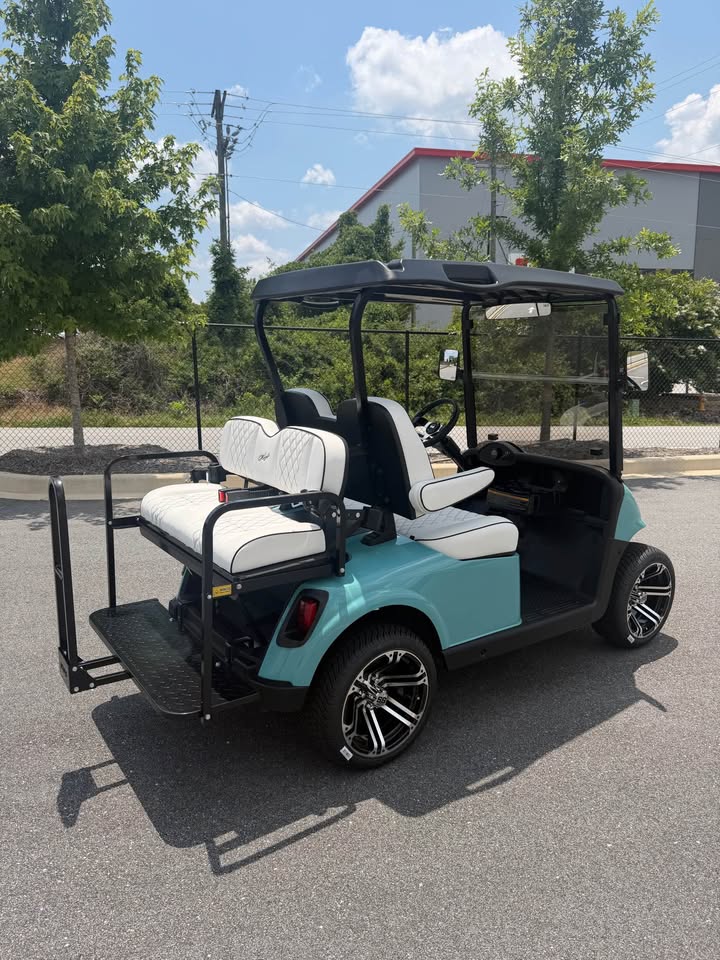2021 EZGO RXV Elite Lithium Ion Golf Cart