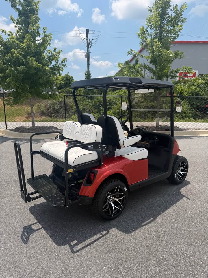 2021 EZGO RXV Elite Lithium Ion Golf Cart