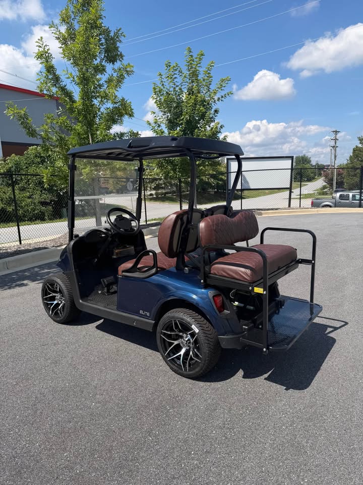 2021 EZGO RXV Elite Lithium Ion Golf Cart