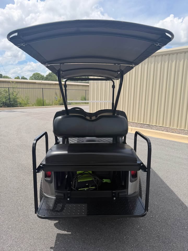 2020 EZGO RXV Elite Lithium Ion Golf Cart