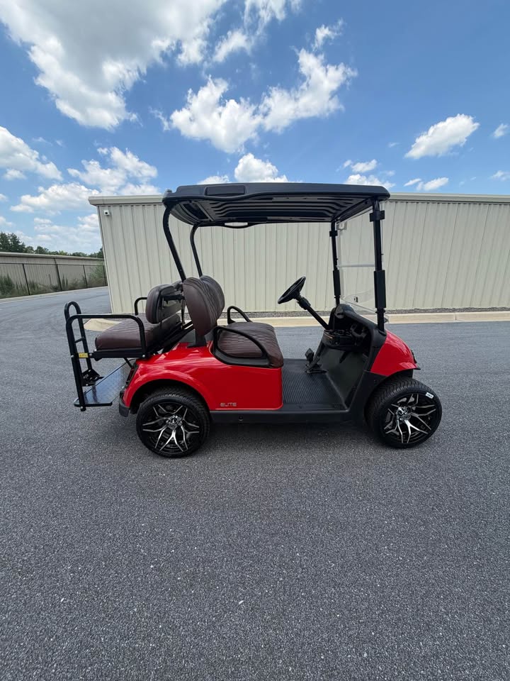 2021 EZGO RXV Elite Lithium Ion Golf Cart