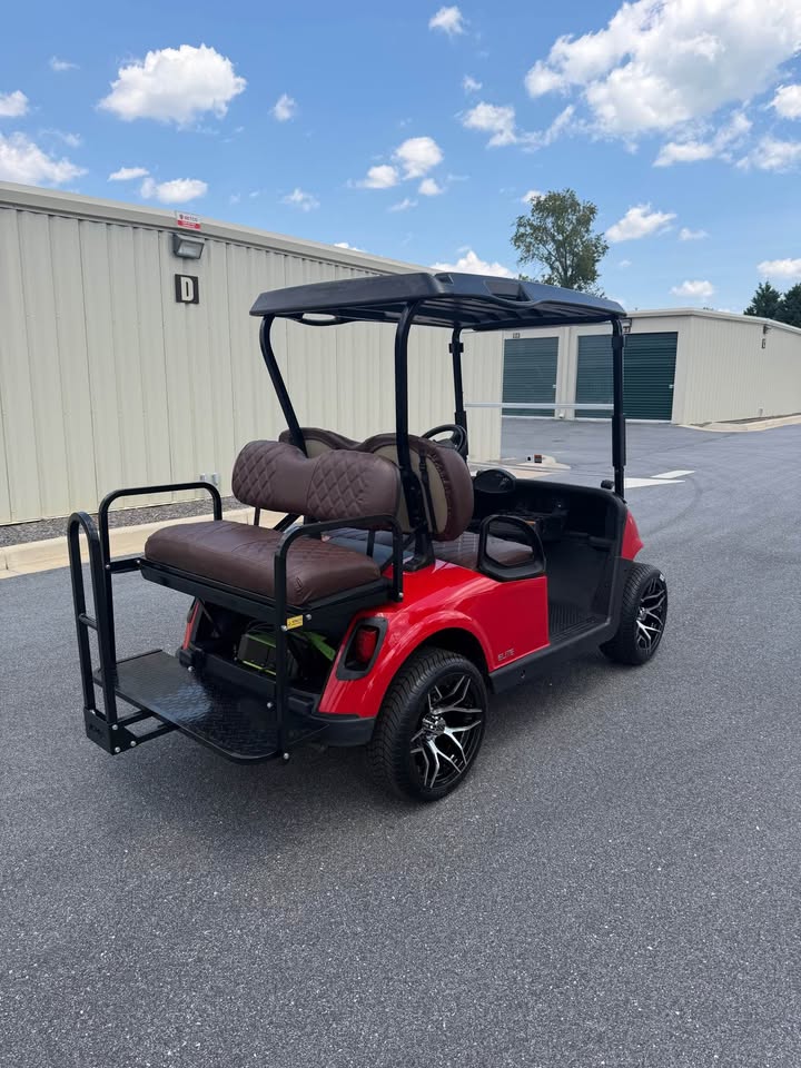 2021 EZGO RXV Elite Lithium Ion Golf Cart