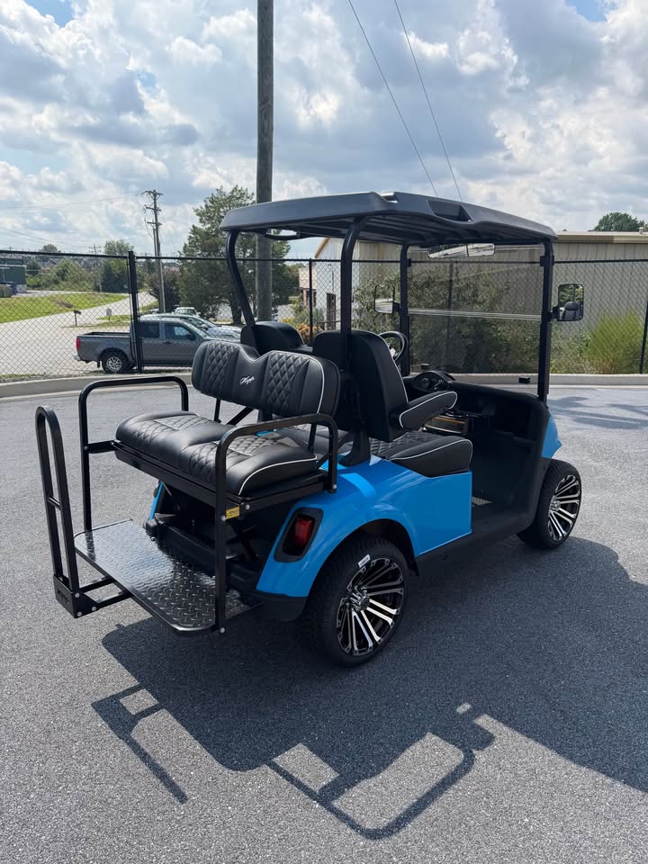2020 EZGO RXV Elite Lithium Ion Golf Cart