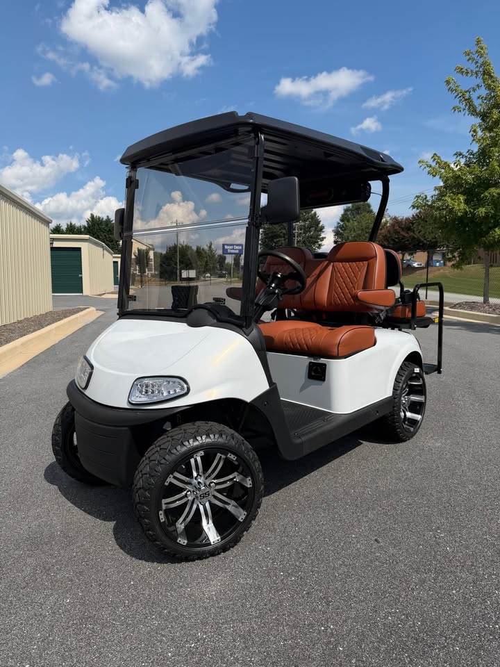 2023 EZGO RXV Elite Lithium Ion Golf Cart