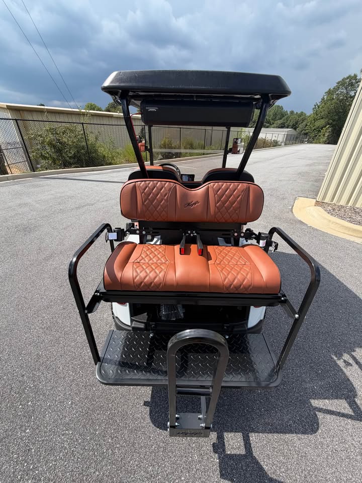 2023 EZGO RXV Elite Lithium Ion Golf Cart