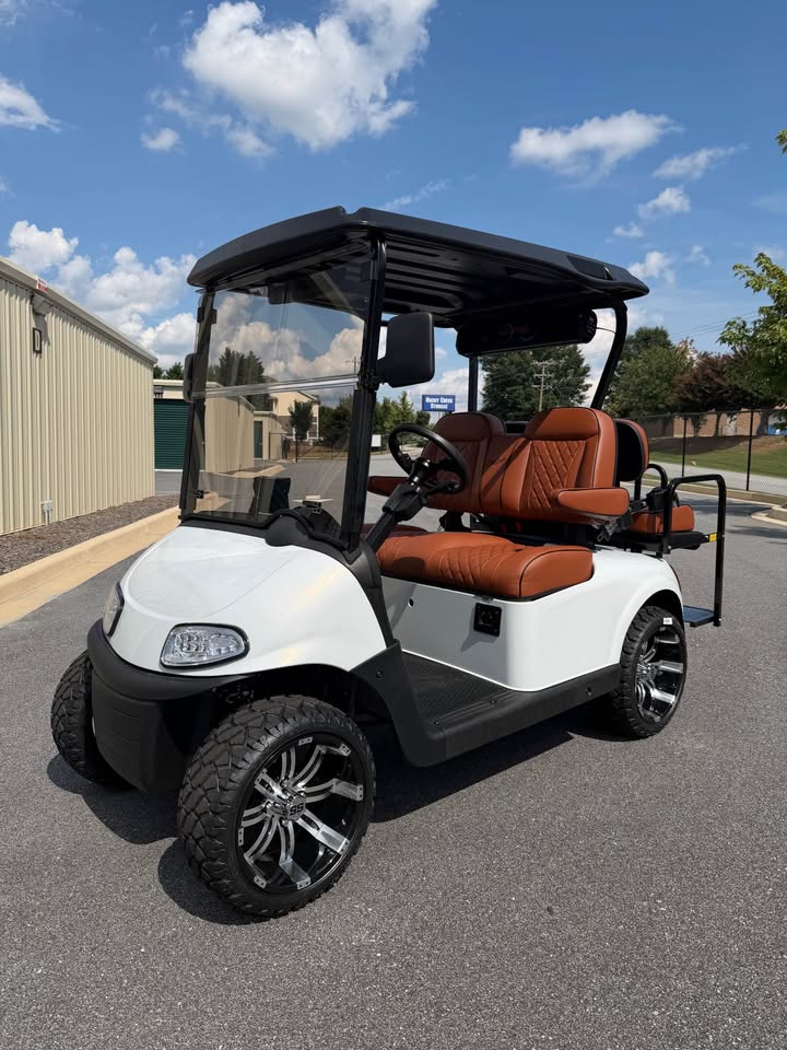 2023 EZGO RXV Elite Lithium Ion Golf Cart