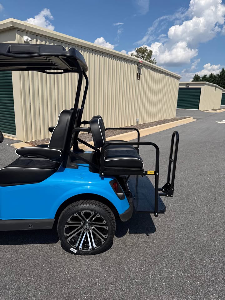 2020 EZGO RXV Elite Lithium Ion Golf Cart