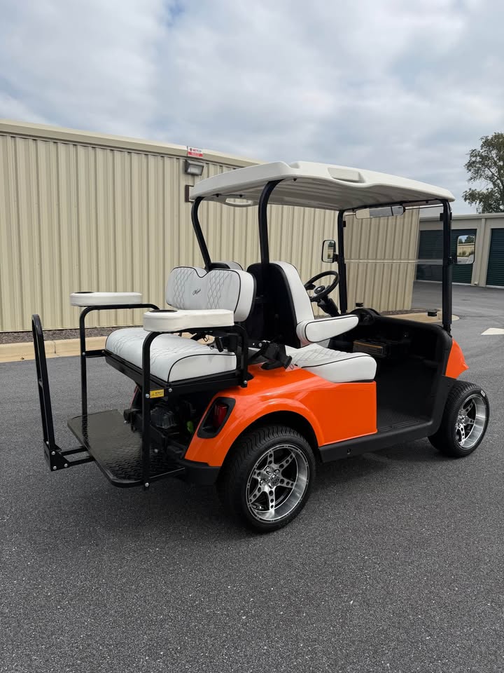 2021 EZGO RXV Elite Lithium Ion Golf Cart