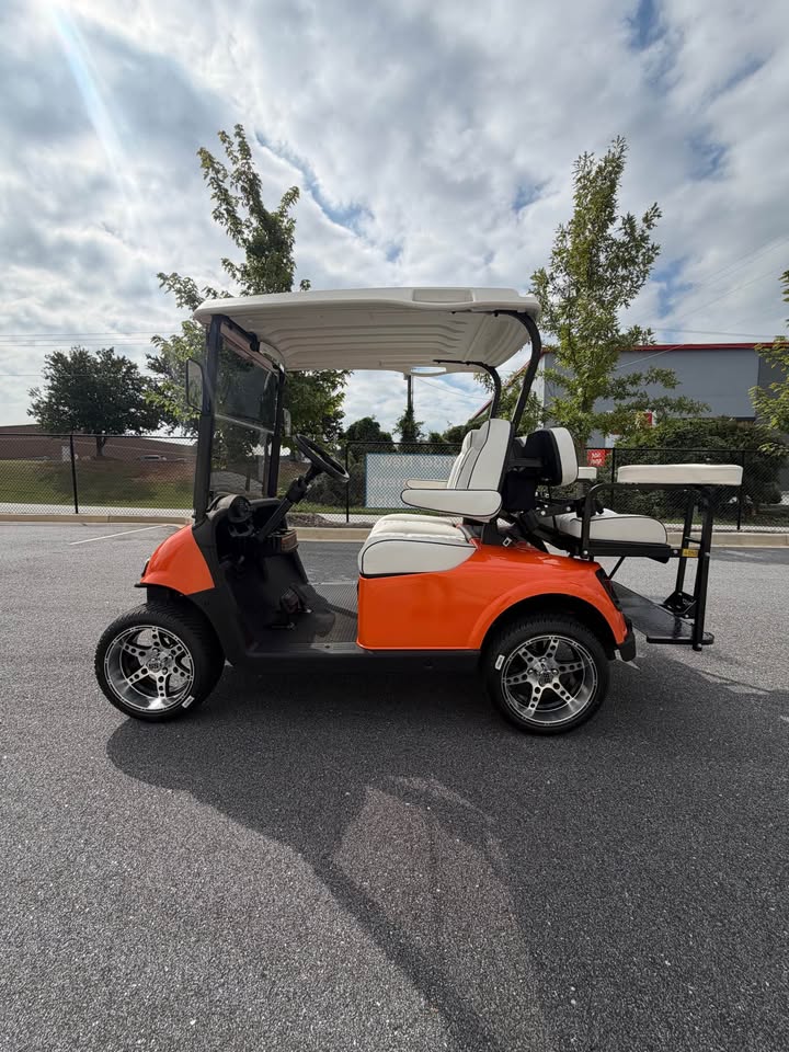 2021 EZGO RXV Elite Lithium Ion Golf Cart